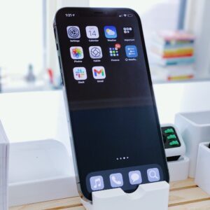 Apple Iphone 14 Pre-Owned